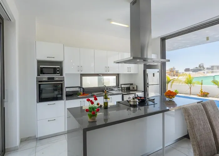 וילה Royal Pearl 7 *