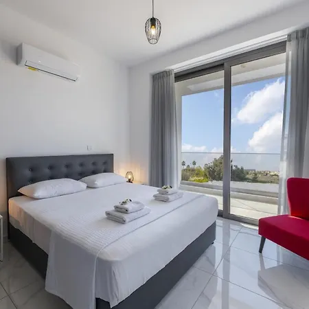 Villa Royal Pearl 7 *