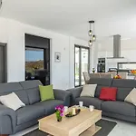 Vilă Royal Pearl 7