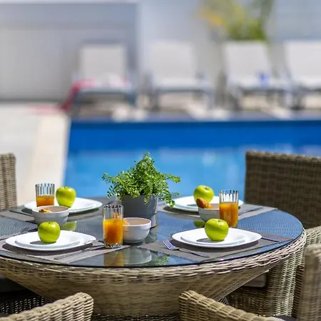 Royal Pearl 7 Villa