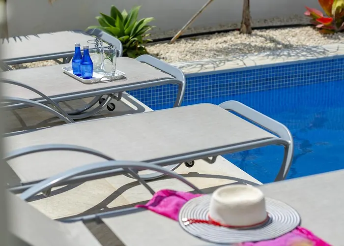 Royal Pearl 7 Vilă *