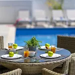 Royal Pearl 7 Villa