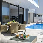 Villa Royal Pearl 7 Protaras