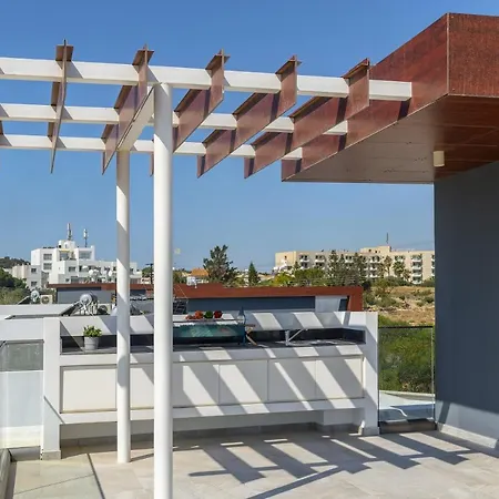 Vila Royal Pearl 7 *